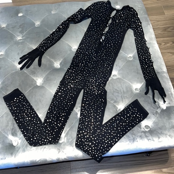 Jumpsuit - Picture 4 of 5